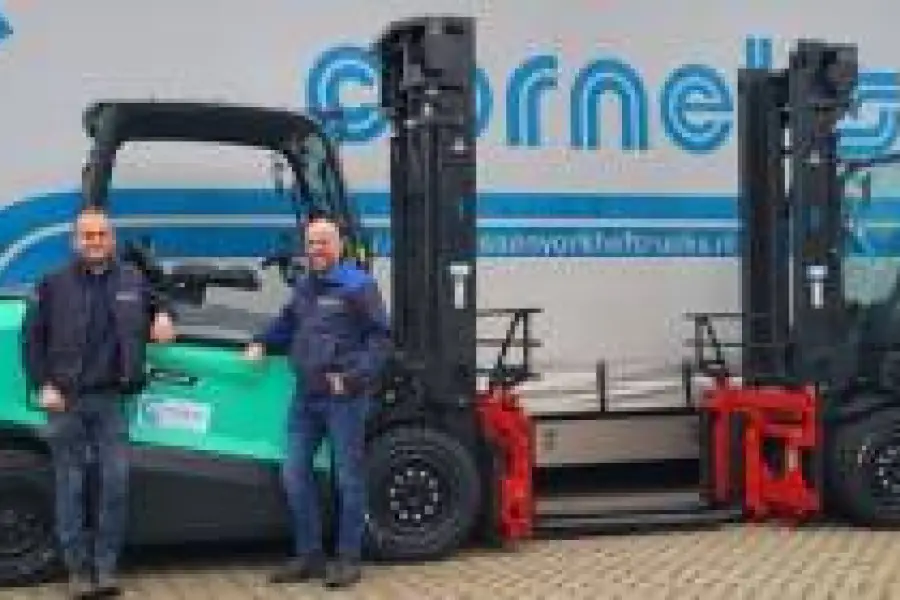 Elektrische heftrucks geleverd bij Waterschap Limburg